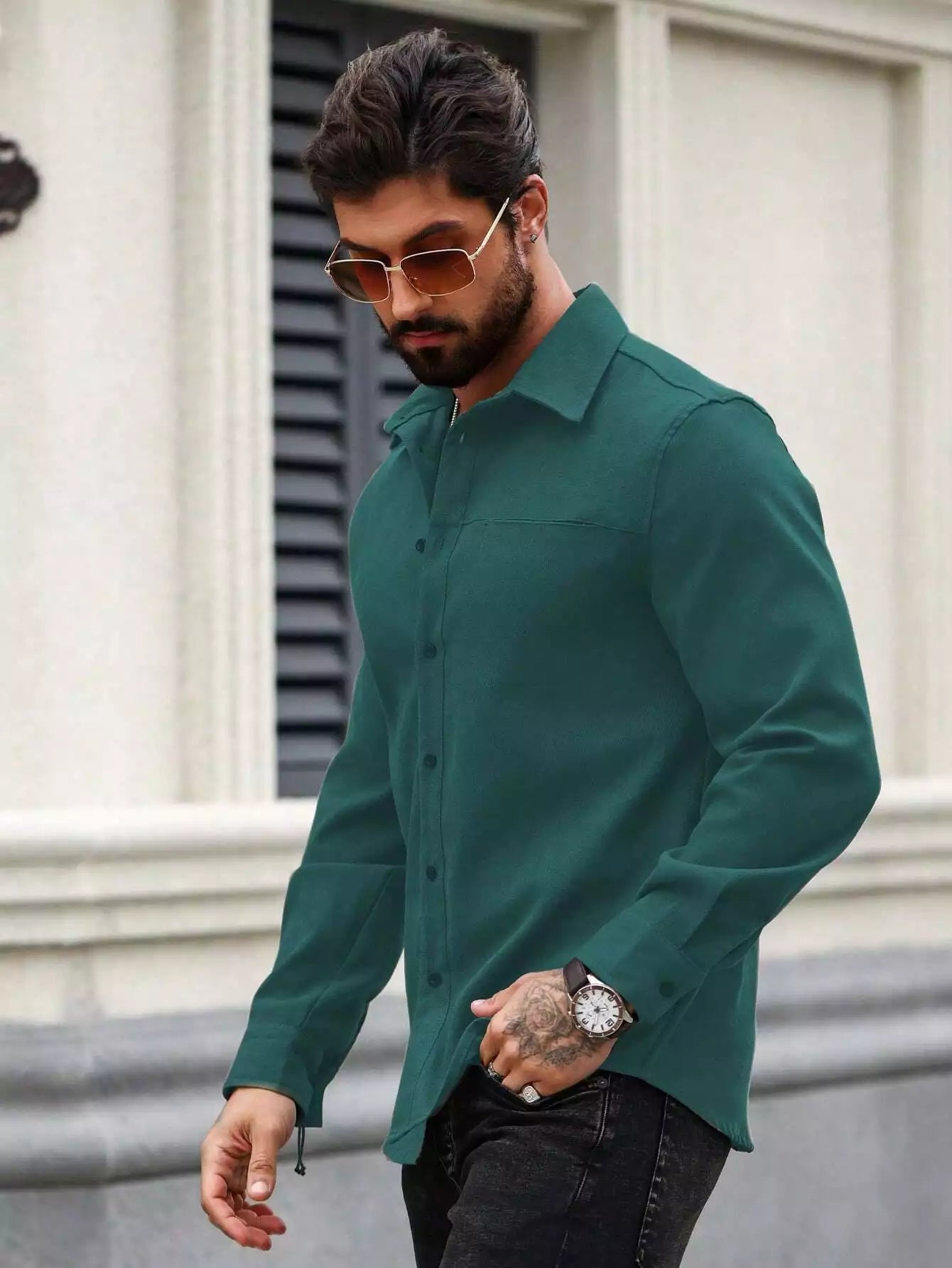 Camicia a maniche lunghe casual ampia tinta unita da uomo primavera ed estate, colore verde scuro 