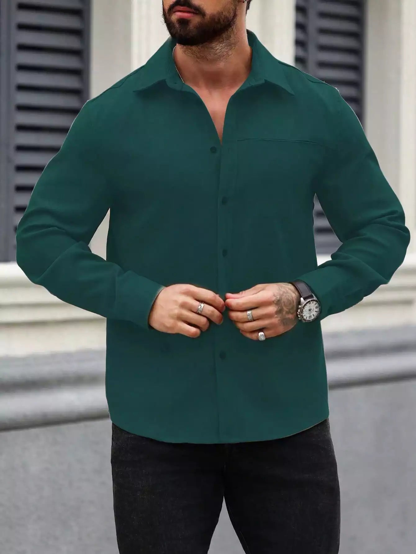 Camicia a maniche lunghe casual ampia tinta unita da uomo primavera ed estate, colore verde scuro 