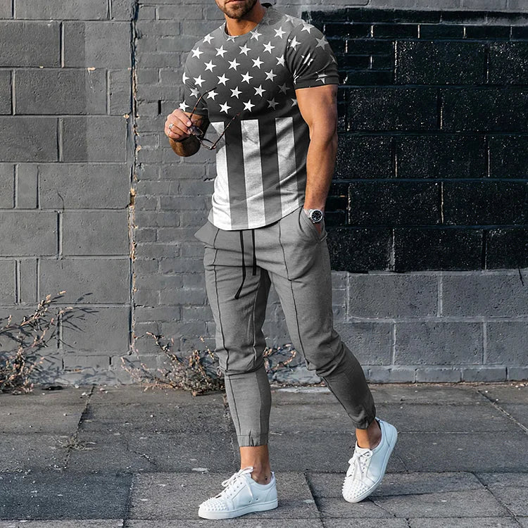 Kombiteil aus kurzärmligem T-Shirt und Hose mit Flaggendesign für Herren